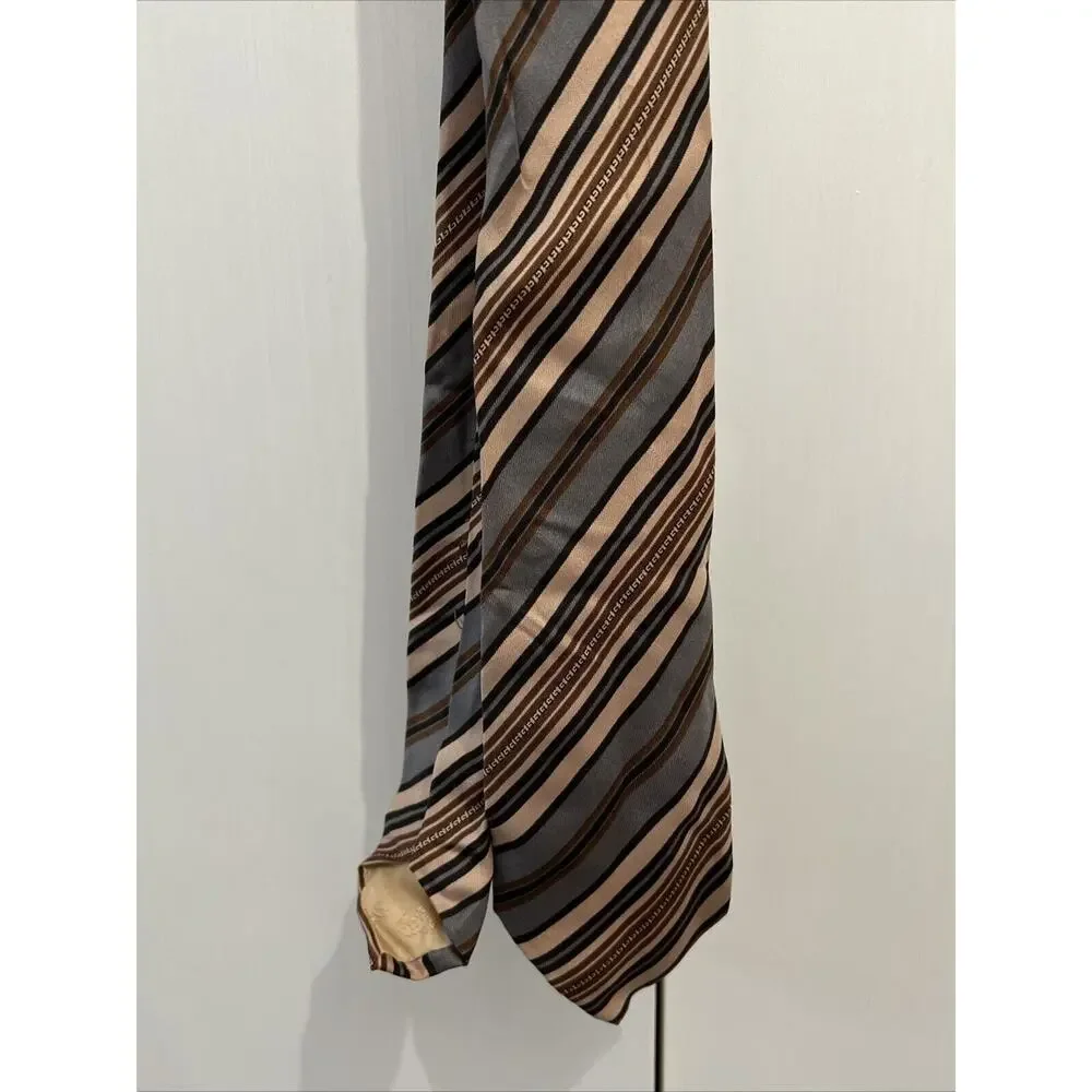 VTG Gucci Striped ALL SILK Neck Tie Preppy Designer Logo